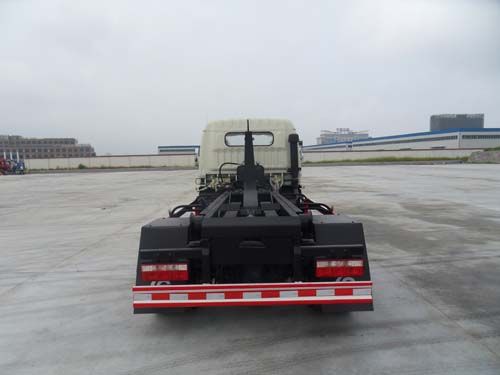 CSC5082ZXX5型勾臂式垃圾車