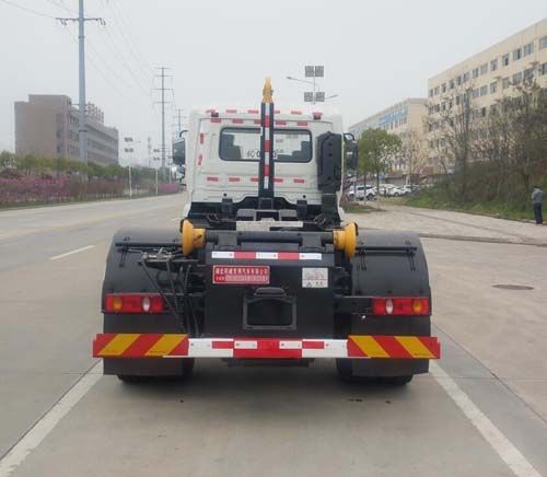 HTW5180ZXXD6型車廂可卸式垃圾車