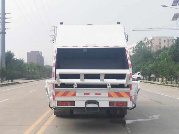 CSC5186ZYSZ6型壓縮式垃圾車